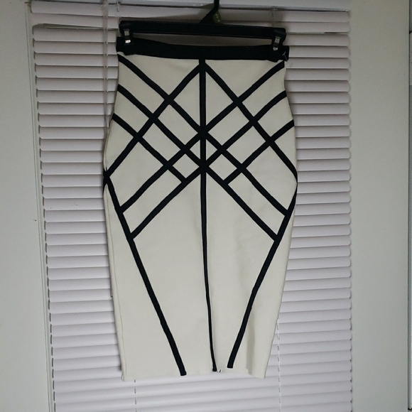 World Menagerie Black and White Midi Pencil Skirt - Picture 3 of 12